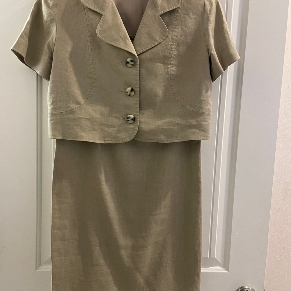 Elegant Kelly Graham sheath dress with short jacket